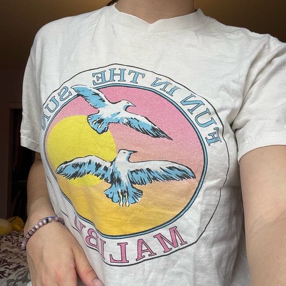 BRANDY FUN IN THE SUN T SHIRT - Picture 2 of 4